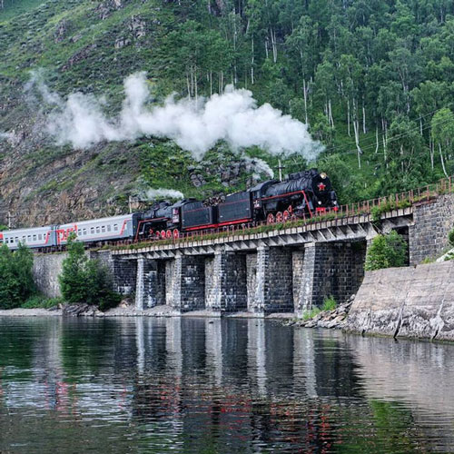 tour on transsiberian railway from moscow to lake Baikal
